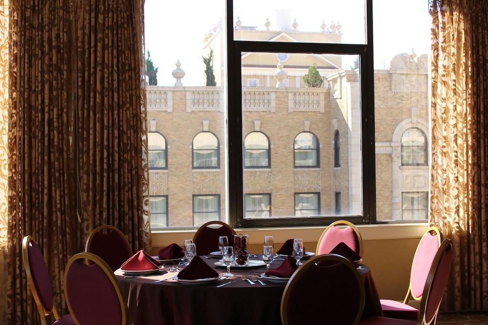 Holiday Inn - Memphis Downtown - Beale St. By Ihg Екстериор снимка
