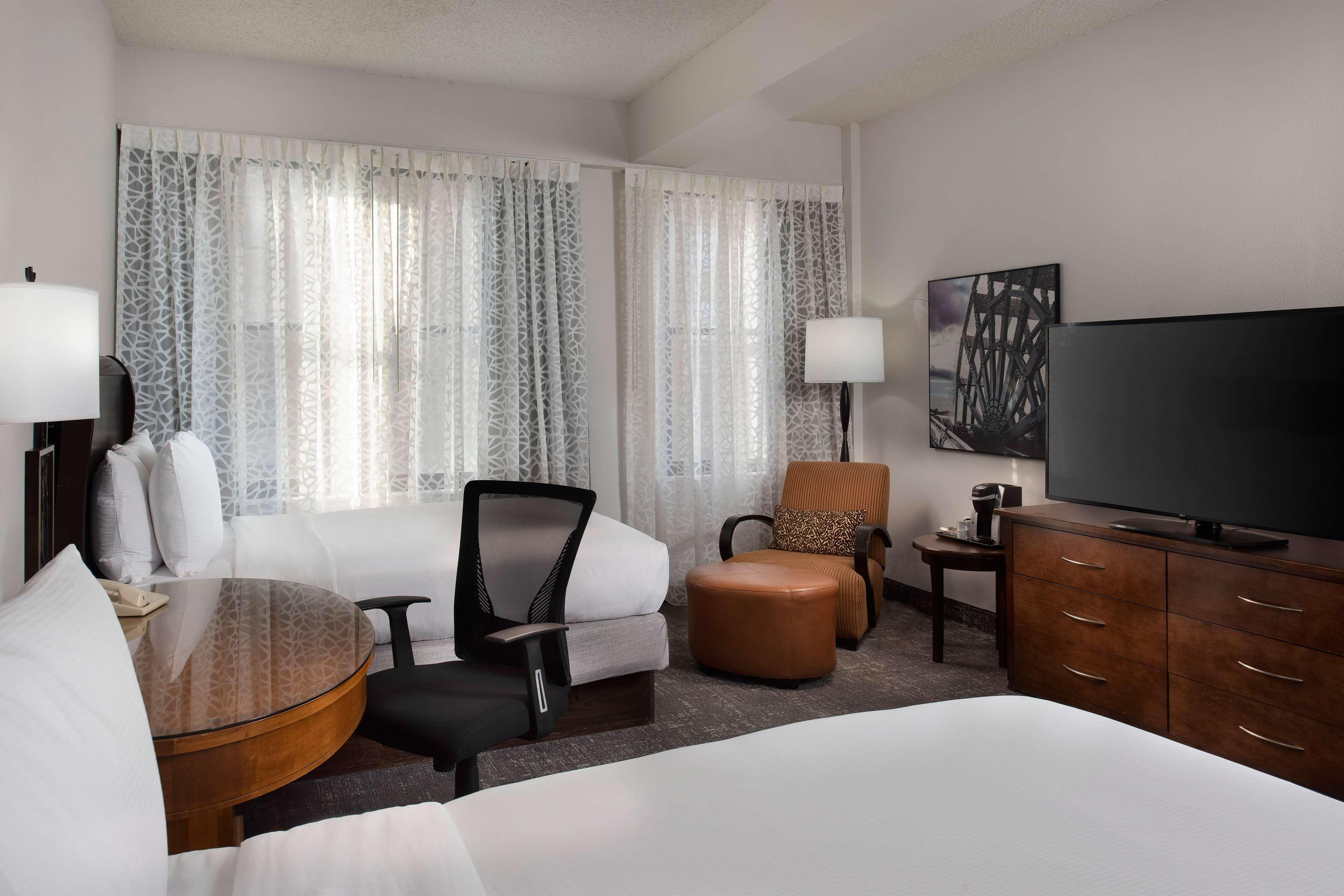 Holiday Inn - Memphis Downtown - Beale St. By Ihg Екстериор снимка