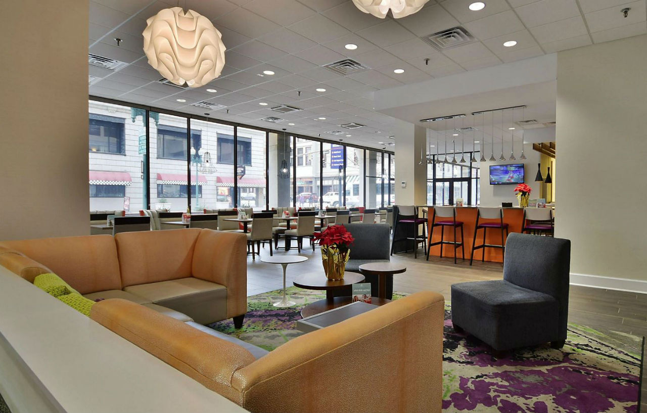 Holiday Inn - Memphis Downtown - Beale St. By Ihg Екстериор снимка
